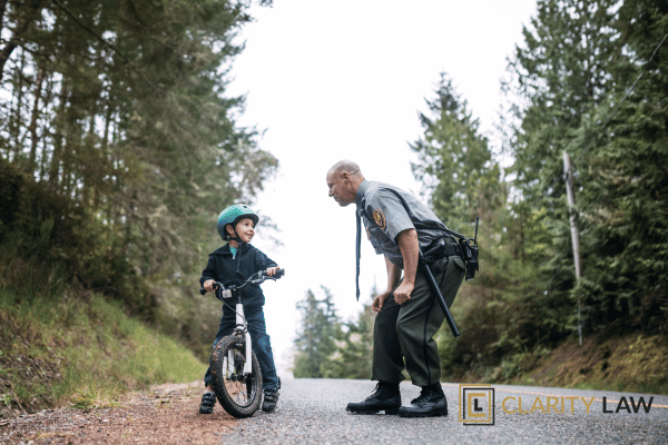 police talk to child